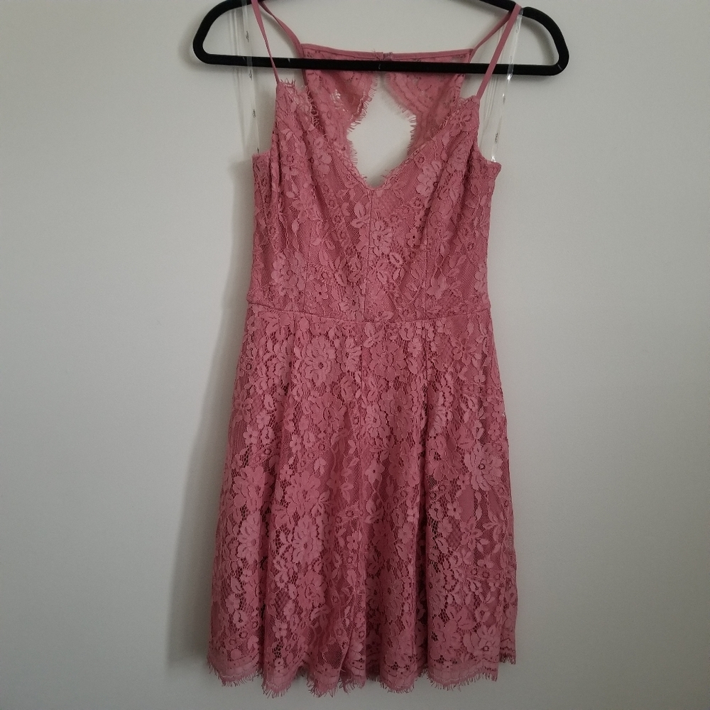 Pink lace dress, short, Size small